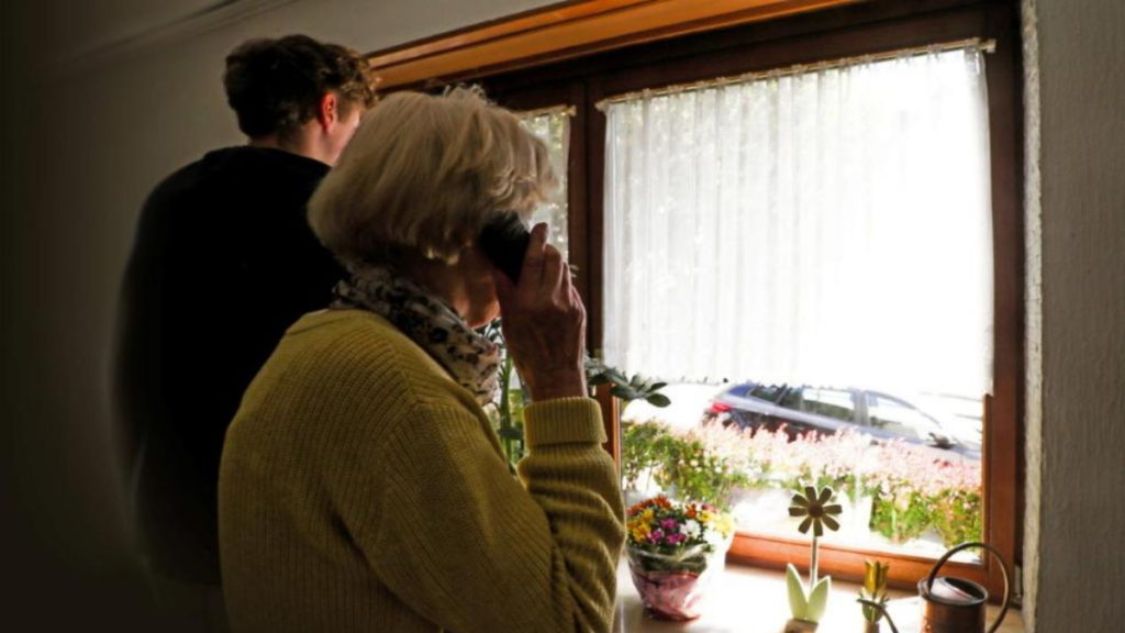 Общество: Они пытались ограбить ее, но сами пострадали: пенсионерка трижды обманула телефонных мошенников