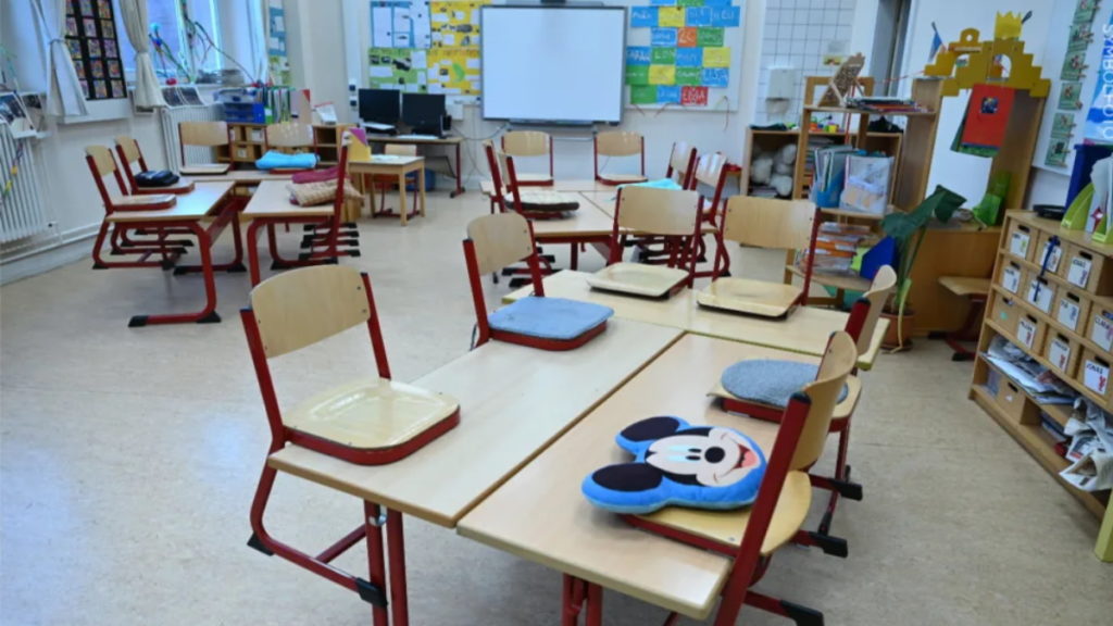 Общество: В школах Берлина и Бранденбурга зафиксировали случаи заражения коронавирусом среди учителей и школьников