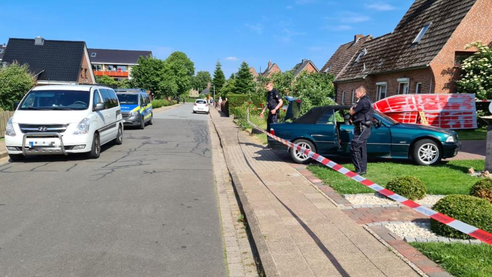 Происшествия: В Шлезвиг-Гольштейн преступник несколько кварталов преследовал свою жертву, а затем убил