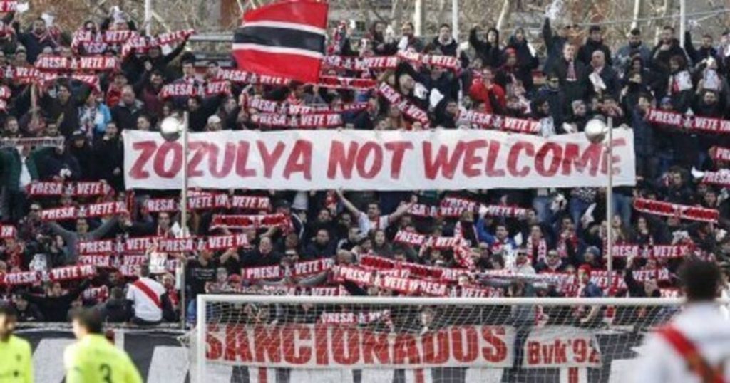 Мировая пресса: Испанские фанаты продолжают напоминать украинскому футболисту, что он нацист