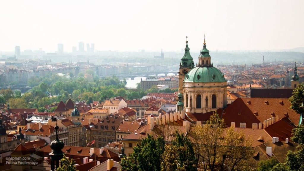 Мировая пресса: Власти Чехии закрыли дело о "попытках" России отравить политиков из Праги рицином