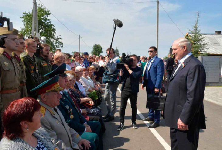 Мировая пресса: Лукашенко рассказал про 12 Хатыней Беларуси