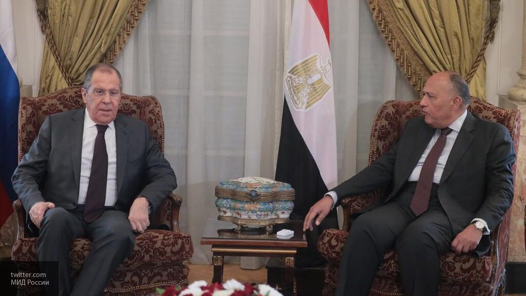 Мировая пресса: Министры иностранных дел России и Египта обсудили по телефону ситуацию в Ливии