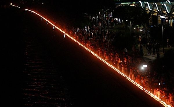 Мировая пресса: Акция «Линия памяти» стартовала на Крымской набережной