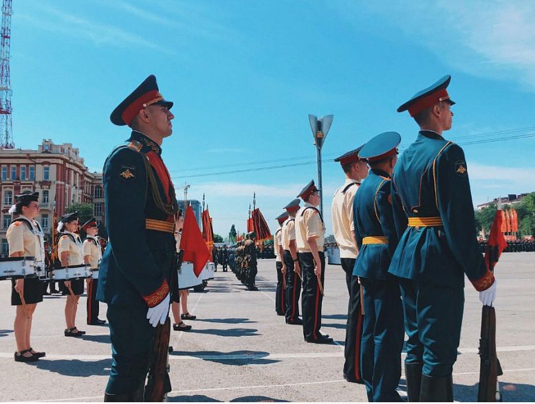 Мировая пресса: В ростовском параде Победы приняли участие тысячи военных и десятки боевых машин и авиации