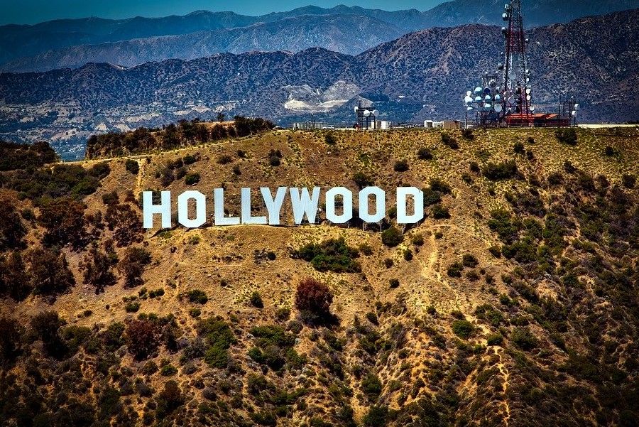 Мировая пресса: Более 300 актеров призвали Голливуд отказаться от идеализации образа полицейского