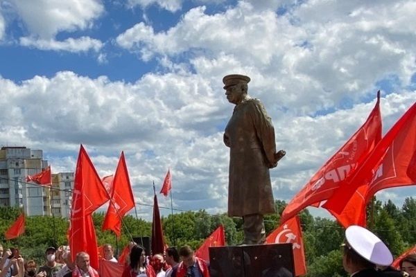 Мировая пресса: Инициатор установки памятника Сталину в Нижегородской области не увидел в этом нарушений