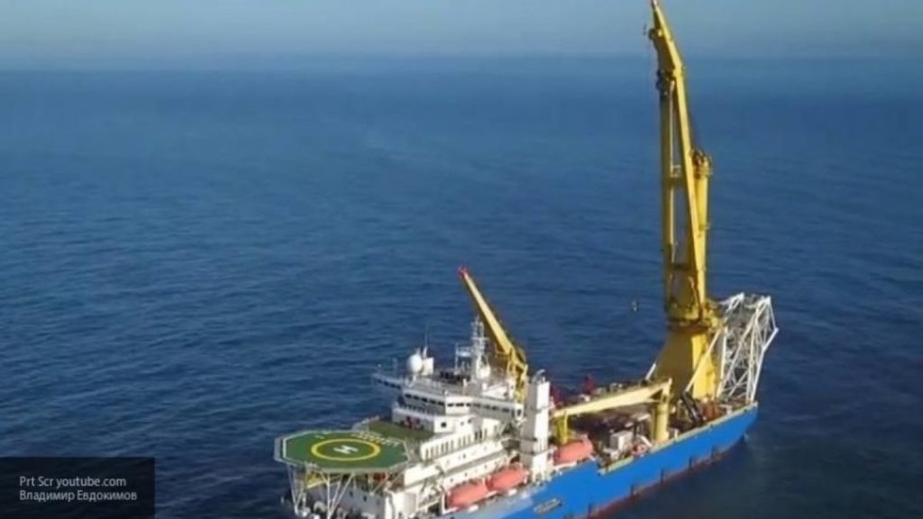 Мировая пресса: Корабли ВМФ РФ сопровождают суда, которые достроят "Северный поток — 2"