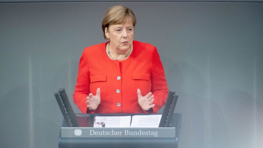 Политика: Меркель выступила в бундестаге: «Мы снова сделаем Европу сильной»