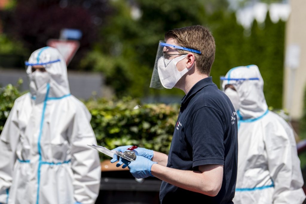 Происшествия: Ситуация с коронавирусом в Германии: новые вспышки и возвращение к жесткому карантину