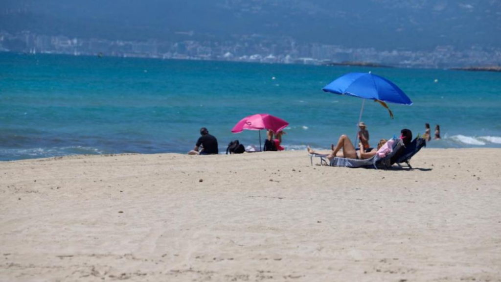 Отовсюду обо всем: Больше возможностей для летнего отпуска: Испания открыла свои границы для путешественников из ЕС