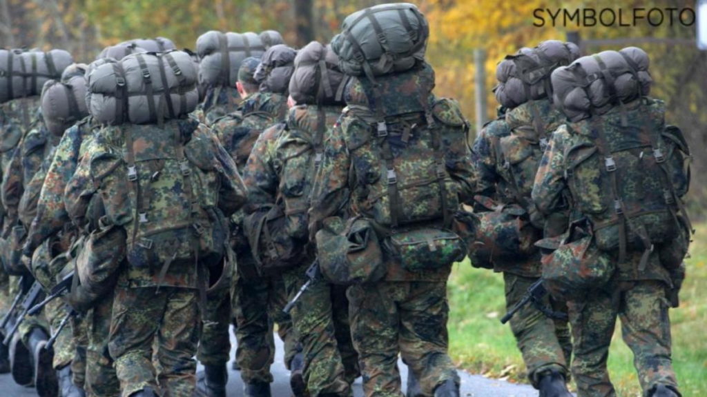 Общество: Солдат бундесвера подал в суд на Германию и требует €60 000 компенсации за то, что он потерял сознание на жаре