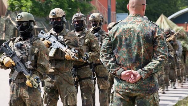 Мировая пресса: Роту элитного немецкого спецназа расформируют из-за связей бойцов с неонацистами