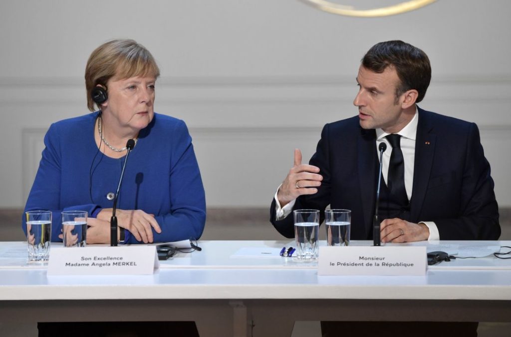Мировая пресса: Макрон и Меркель примут участие в саммите по Косову