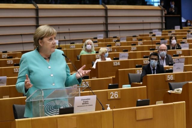 Мировая пресса: Меркель оценила влияние пандемии на соблюдение демократических принципов