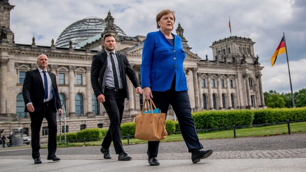 Мировая пресса: Германия инициирует введение санкций ЕС против россиян за кибератаку на парламент