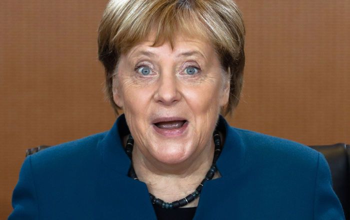 Мировая пресса: Ангела Меркель "тусит" под рингтон: видео с канцлером захватило сеть