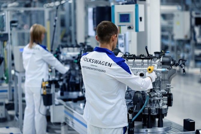 Мировая пресса: Калужский завод Volkswagen выпустил 600-тысячный двигатель