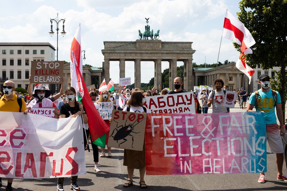 Мировая пресса: Фотофакт. Масштабная акция солидарности с Беларусью прошла в Берлине