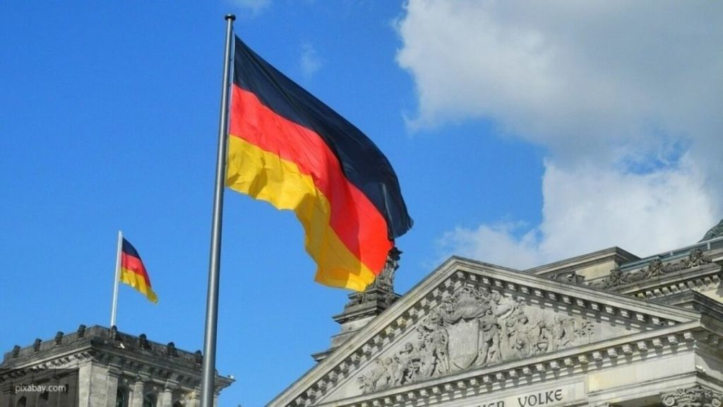 Мировая пресса: "Альтернатива для Германии" подала жалобы на канцлера ФРГ Меркель и правительство в суд
