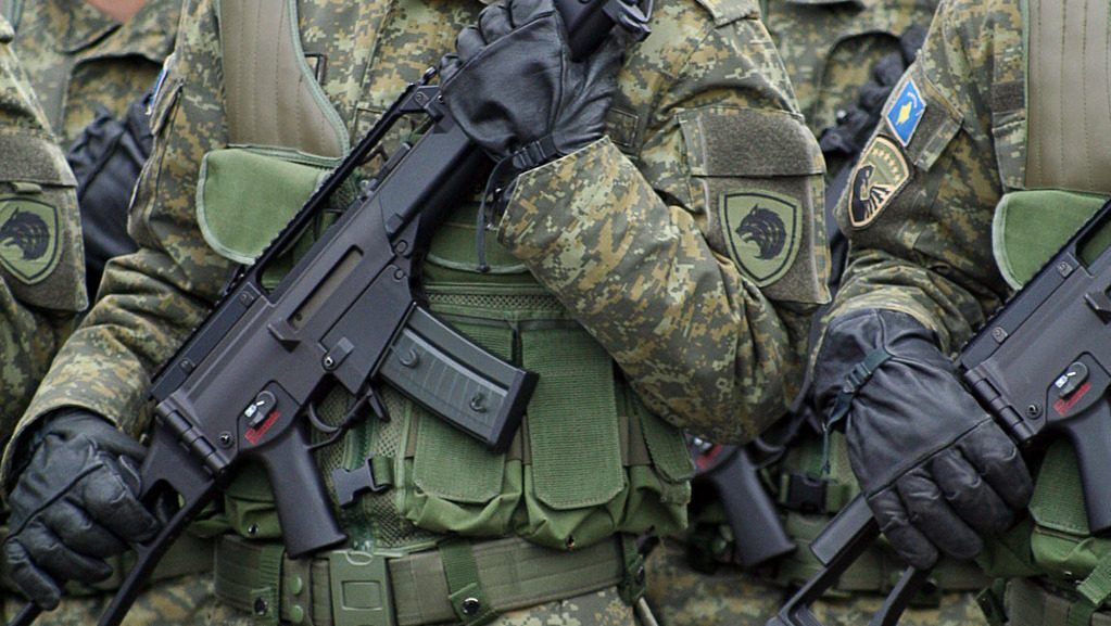 Мировая пресса: Германия, вопреки законам, вооружает армию Косово