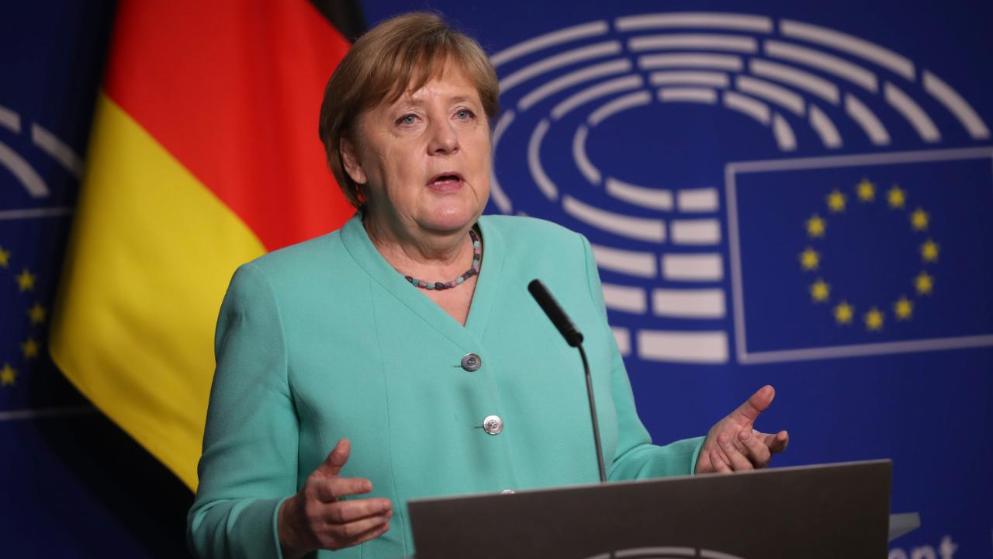Политика: Меркель отмечает 66-летие: свой день рождения она проведет на саммите в Брюсселе