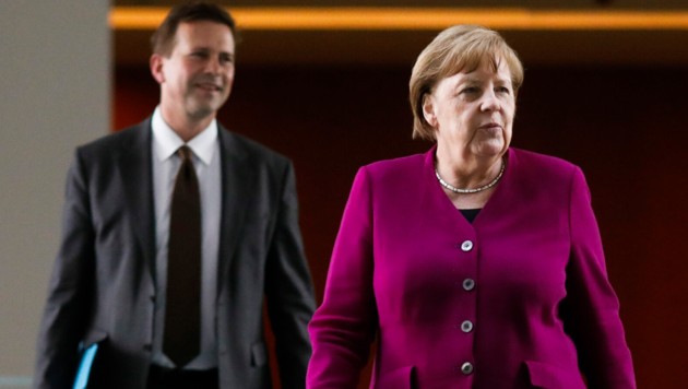 Политика: В окружении Ангелы Меркель обнаружили шпиона