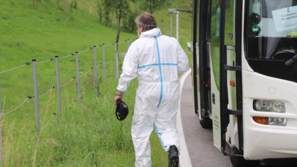 Происшествия: В Баварии афганец заколол свою бывшую жену в маршрутном автобусе