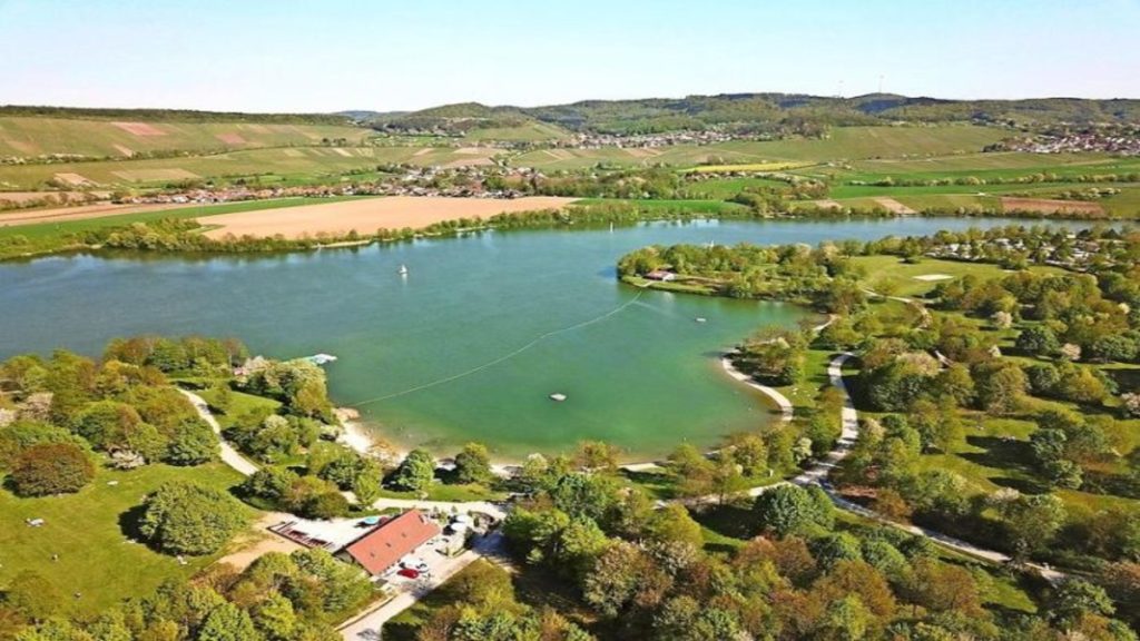 Общество: В Баден-Вюртемберге из-за нарушений коронавирусных ограничений закрывают любимое озеро многих отдыхающих