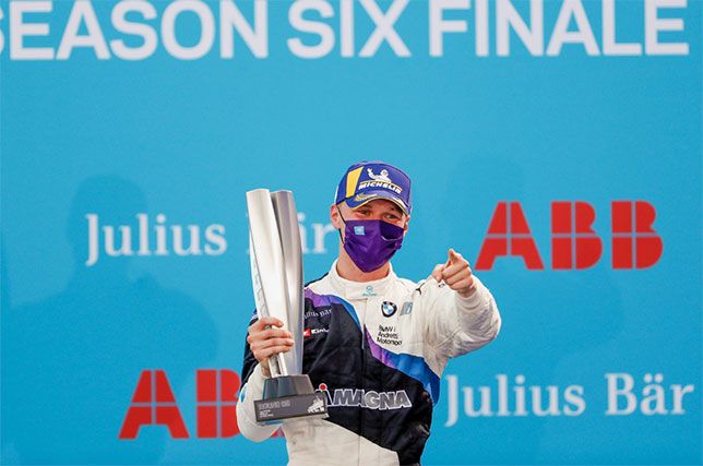 Формула E: Гонку в Берлине выиграл Макс Гюнтер