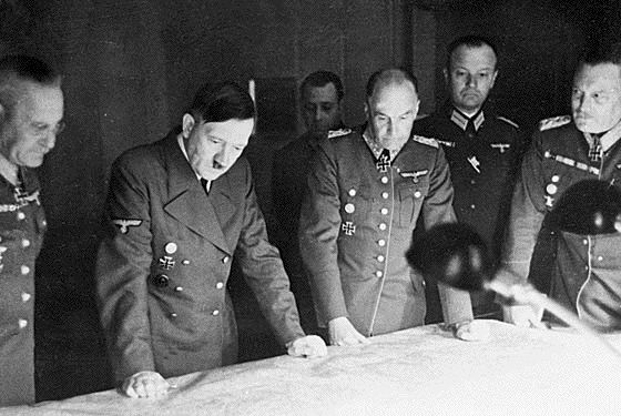 Какие территории СССР Гитлер хотел присоединить к Третьему рейху