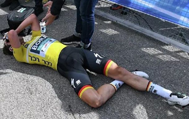 Мировая пресса: Немецкого велогонщика сбила машина во время соревнований