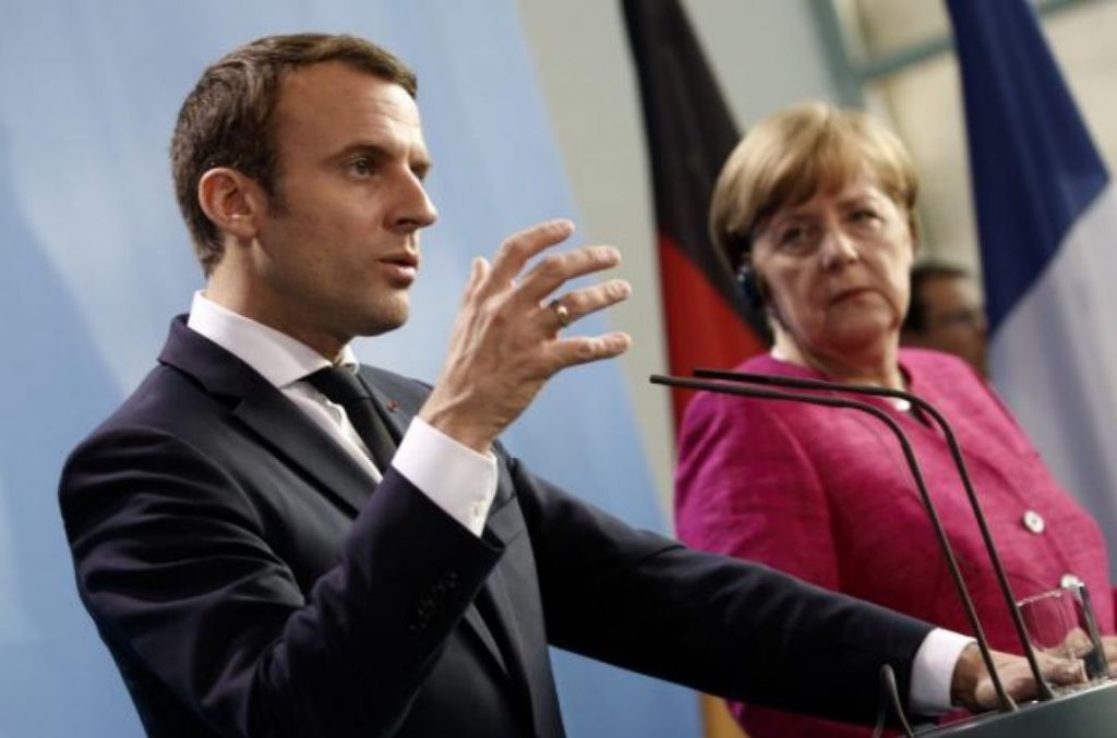 Мировая пресса: Меркель и Макрон заявили о готовности помочь Навальному