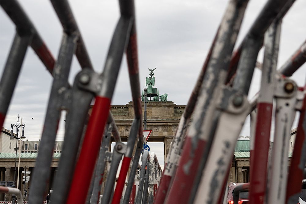 Мировая пресса: В Берлине суд разрешил проводить акции против карантина в выходные
