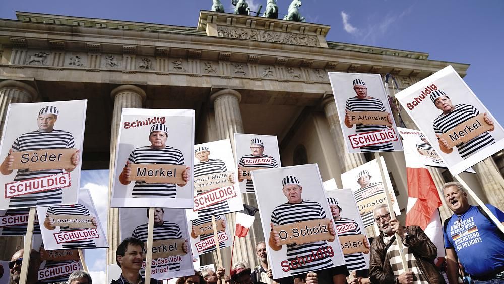 Мировая пресса: Акция против "коронадиктатуры" в Берлине собрала ок. 20 тыс. участников