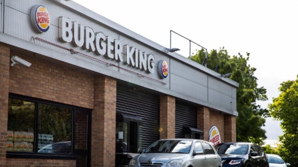 Отовсюду обо всем: Мужчина убил сотрудника Burger King за слишком длительное ожидание заказа