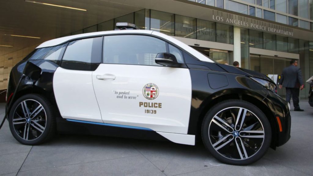 Мировая пресса: Парк полицейских электрокаров BMW i3s распродают в Лос-Анджелесе