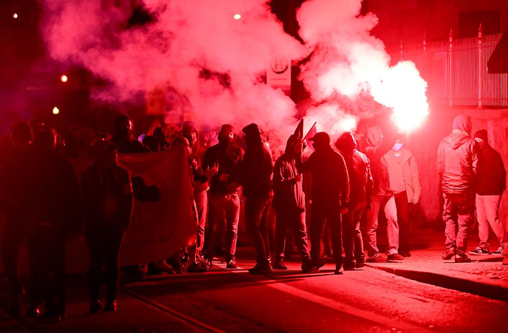 Мировая пресса: В Лейпциге произошли столкновения анархистов с полицией