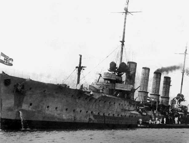 Мировая пресса: Торпедированный немецкий крейсер «Карлсруэ» обнаружили у берегов Норвегии