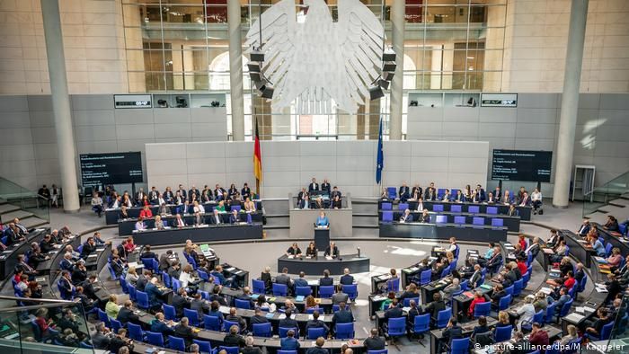 Мировая пресса: В Бундестаге призвали власти ФРГ не останавливать СП-2