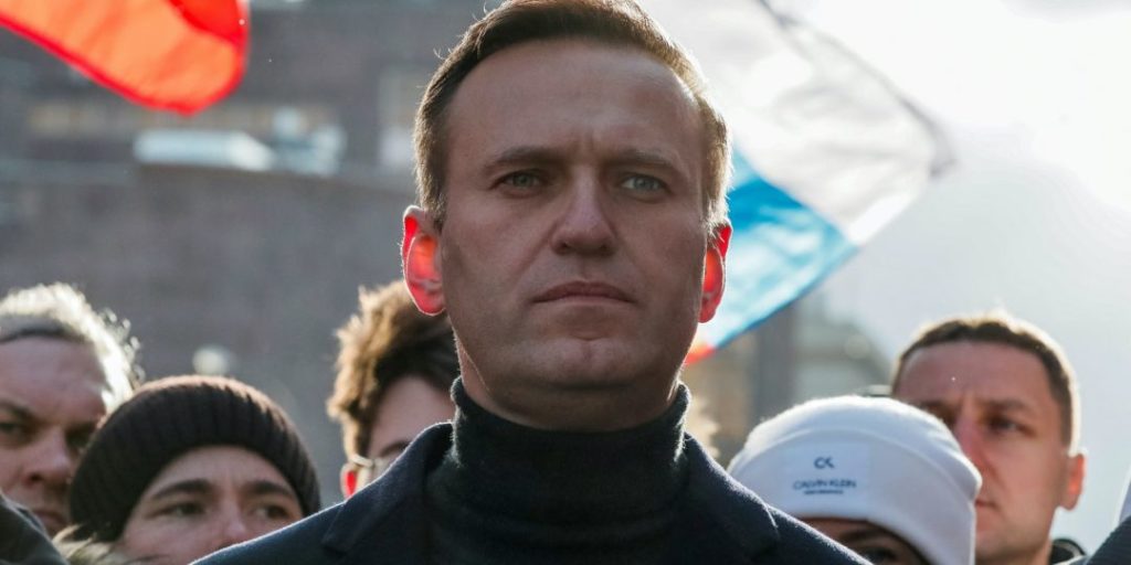 Мировая пресса: Посольство РФ запросило в Берлине консульский доступ к отравленному Навальному — СМИ