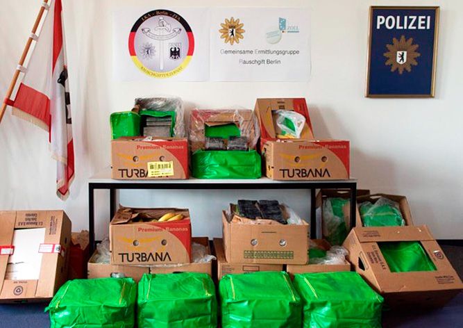 Мировая пресса: В магазины Берлина доставили 400 кг кокаина в ящиках с бананами