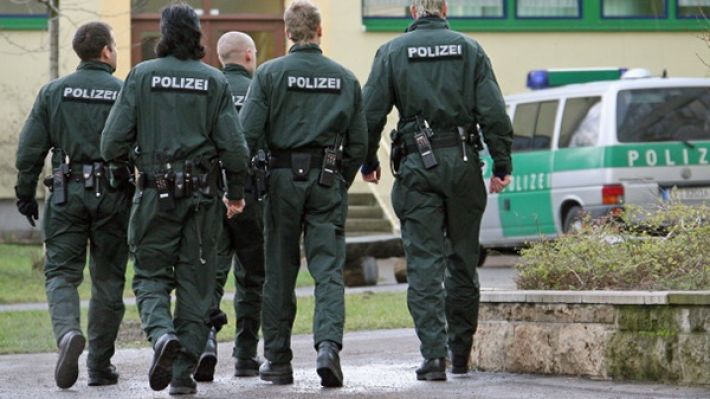Полиция Германии встала на сторону Гитлера из-за политики Меркель