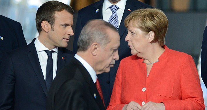 Мировая пресса: Макрон и Меркель втихаря воюют: как Эрдоган хитро маневрирует в Средиземноморье