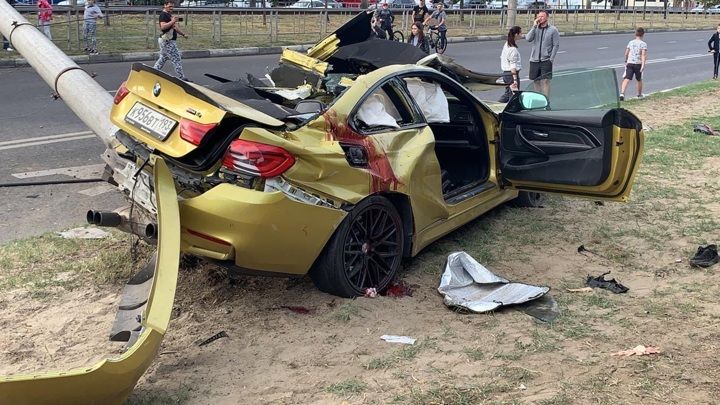 Мировая пресса: Дрифт на золотом BMW закончился гибелью трех человек в Краснодаре