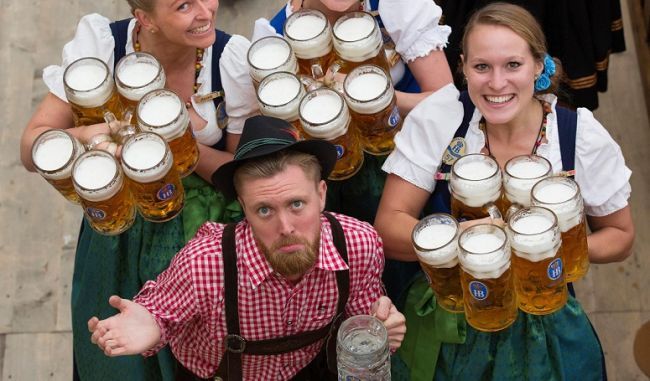 Мировая пресса: Власти Мюнхена запретили алкоголь, опасаясь стихийного «Октоберфеста»