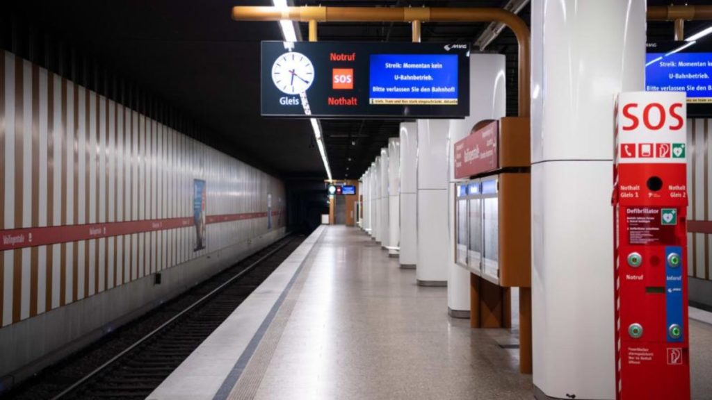 Общество: Где в Германии сегодня не будет ходить общественный транспорт
