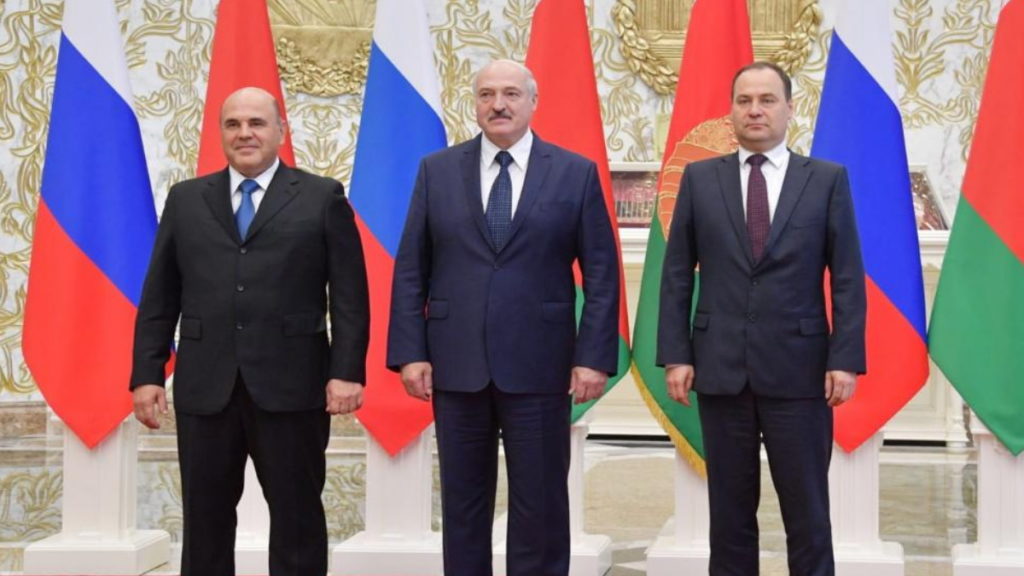 Политика: Лукашенко обвиняет Меркель в фальсификации отравления Навального. Опубликован якобы перехваченный разговор Варшавы и Берлина