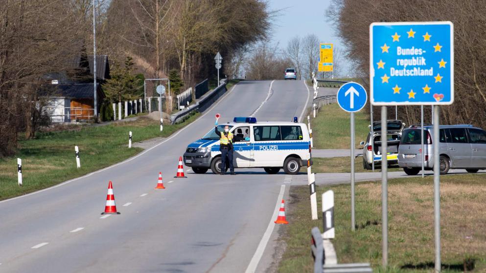 Политика: В окружении зон риска: Германия обсуждает вопрос закрытия границ