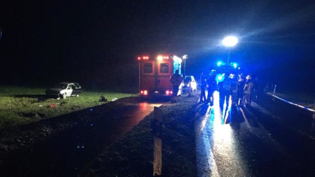 Происшествия: Северный Рейн-Вестфалия: водитель въехал в группу людей – погиб 12-летний мальчик
